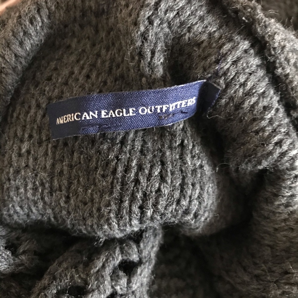 3/$30 NWOT American Eagle Outfitters Turtleneck Size M - Picture 7 of 8